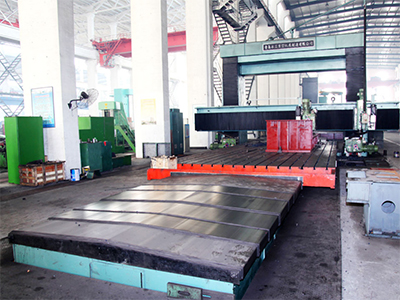 Large gantry milling machine